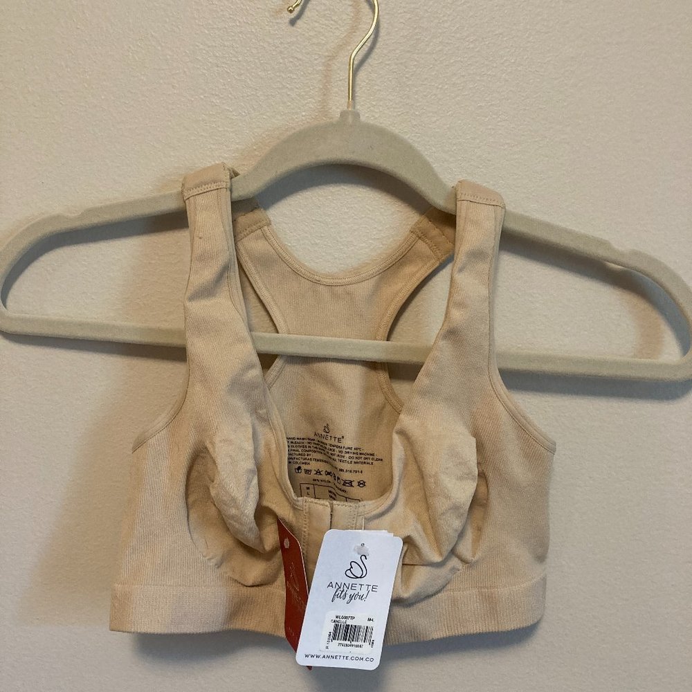 Annette Seamless Bra Size M-L Color Beige Non-Wire Canelle Style Razorback NWT
